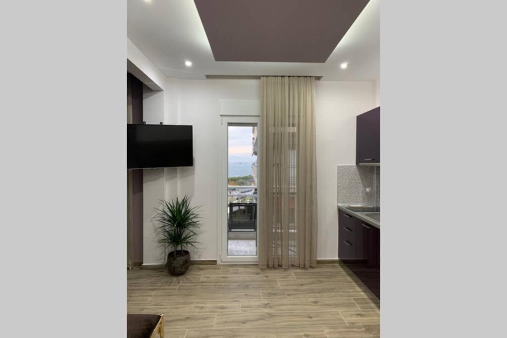 Comfort And Seaview Apartment Nea Paralia テッサロニキ エクステリア 写真