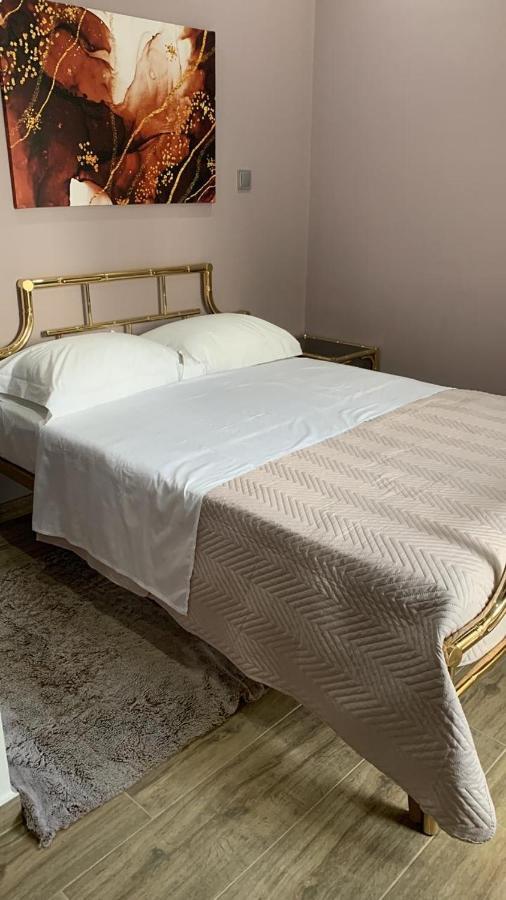 Comfort And Seaview Apartment Nea Paralia テッサロニキ エクステリア 写真